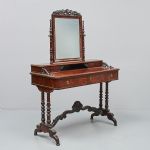 1167 1340 DRESSING TABLE
